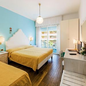Dreibettzimmer